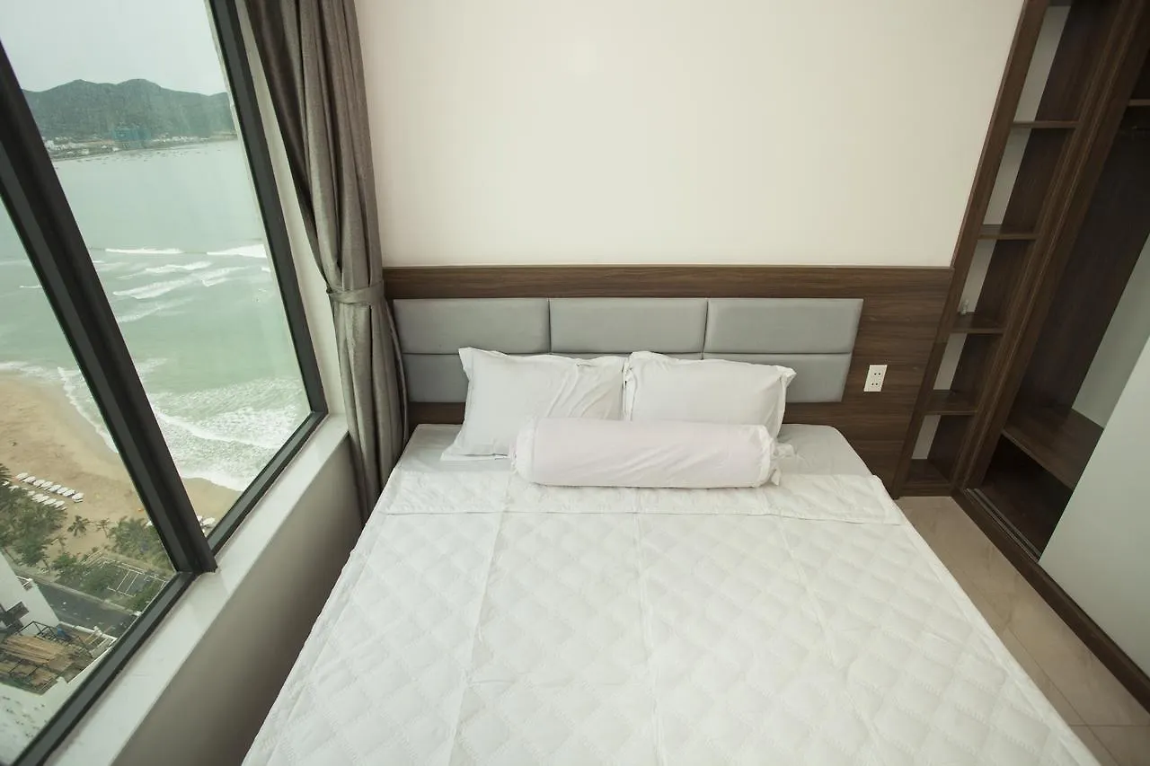Alpha Oceanus Apartment Нячанг