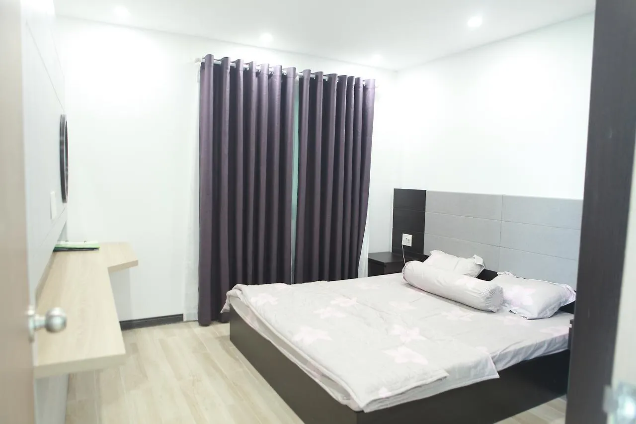 Alpha Oceanus Apartment Нячанг